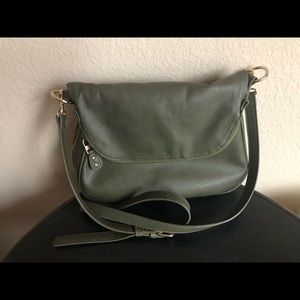 Crossbody and shoulder purse